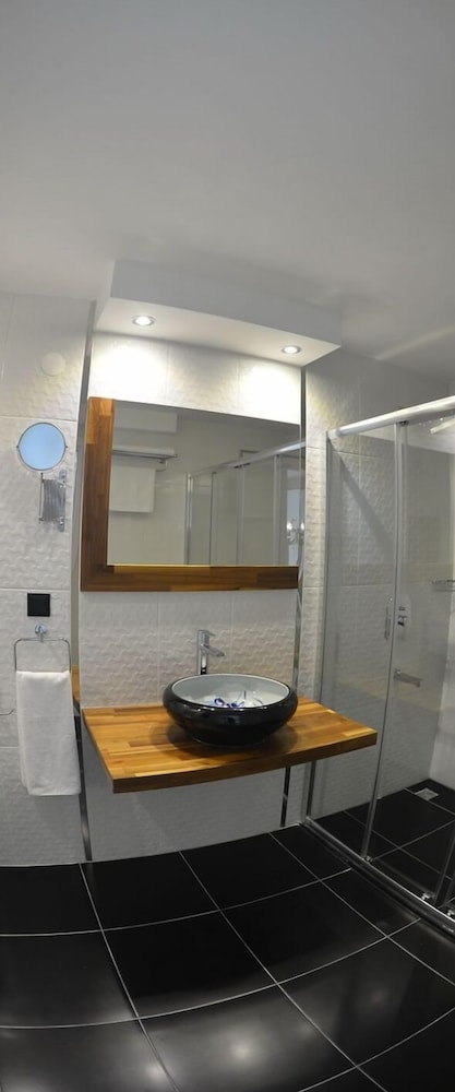 Sahin Hotel 2 36/36