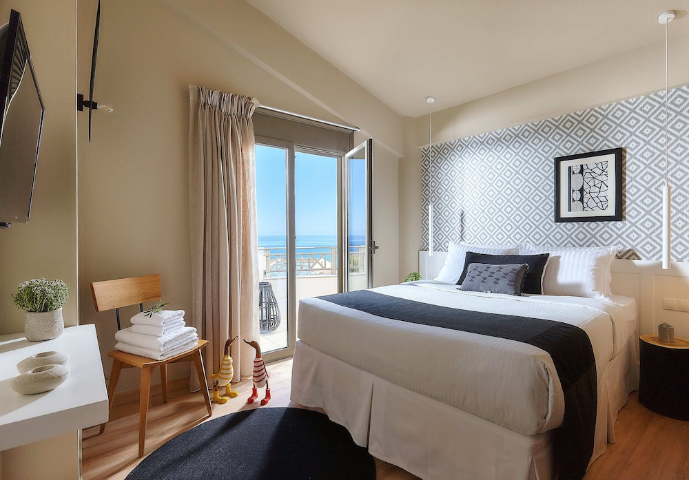 Grace Villas Collection Adult Only 18 + 68/149