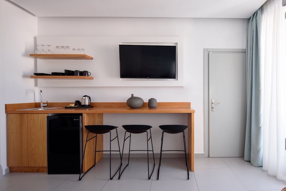 Harmony Suites 39/50