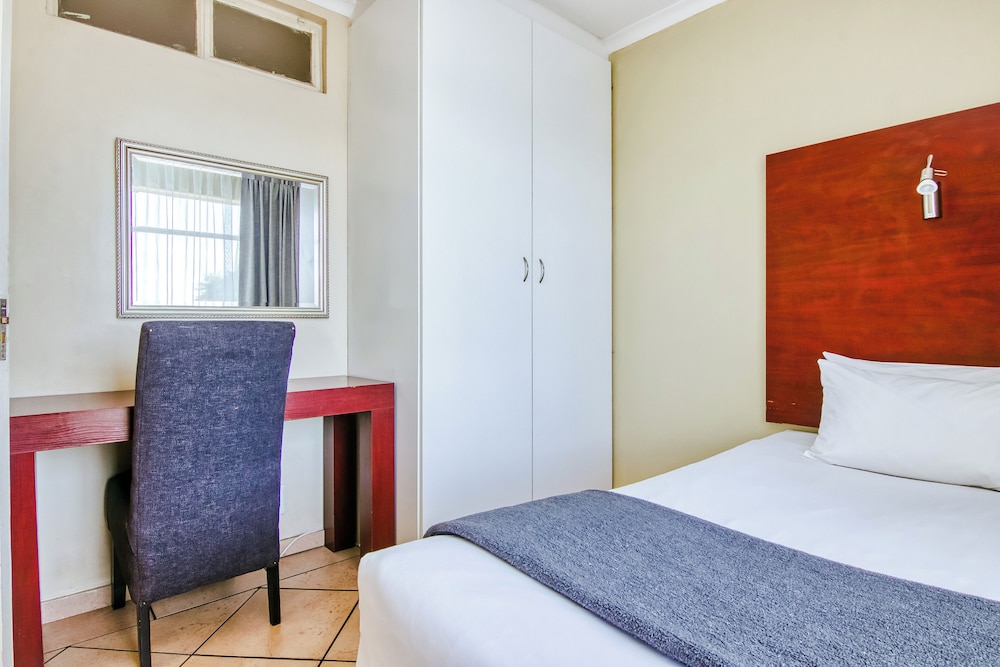 Bm Gardens Apartment Hotel 7/34