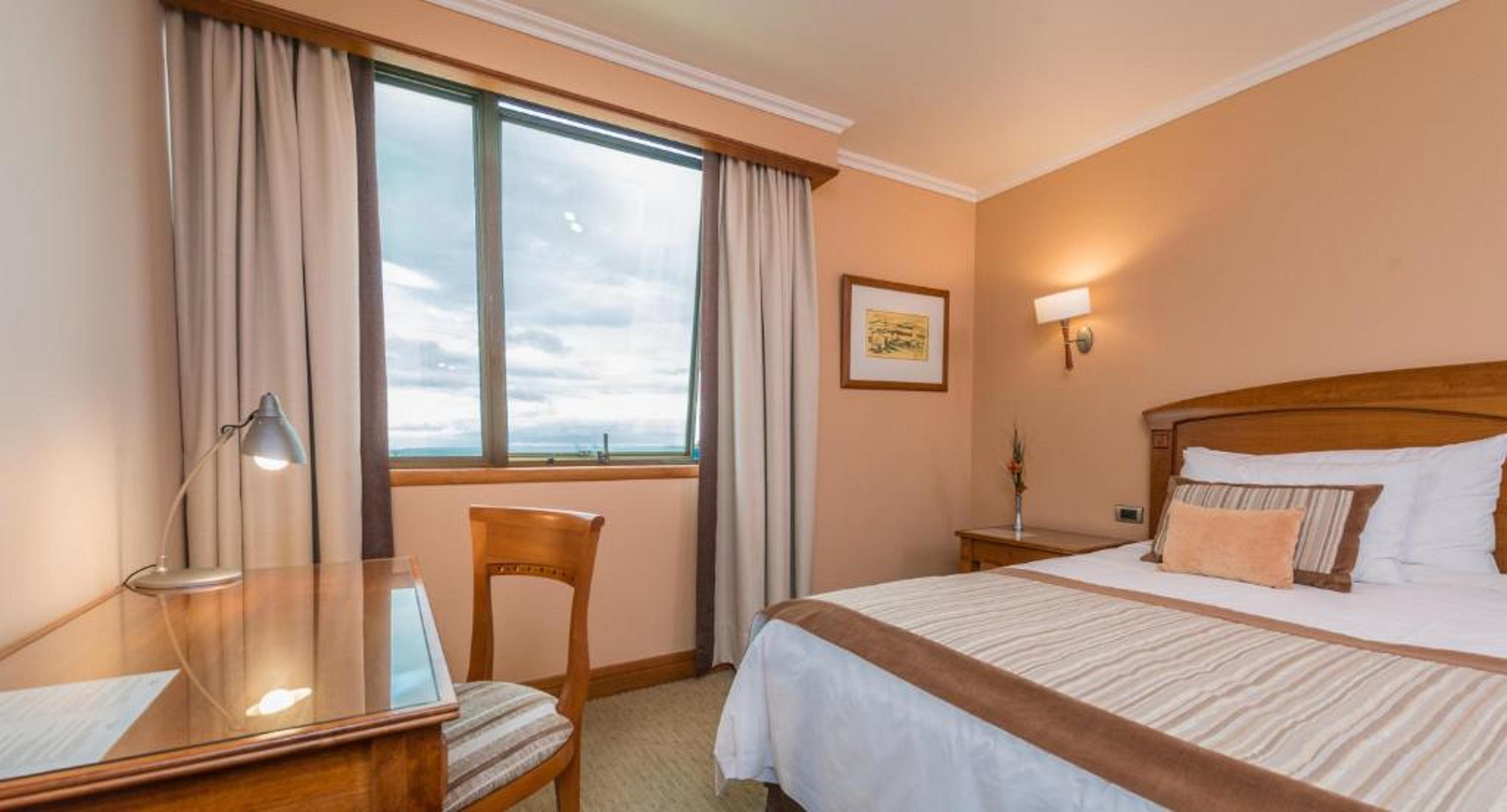 Standard, Double Bed, Street View