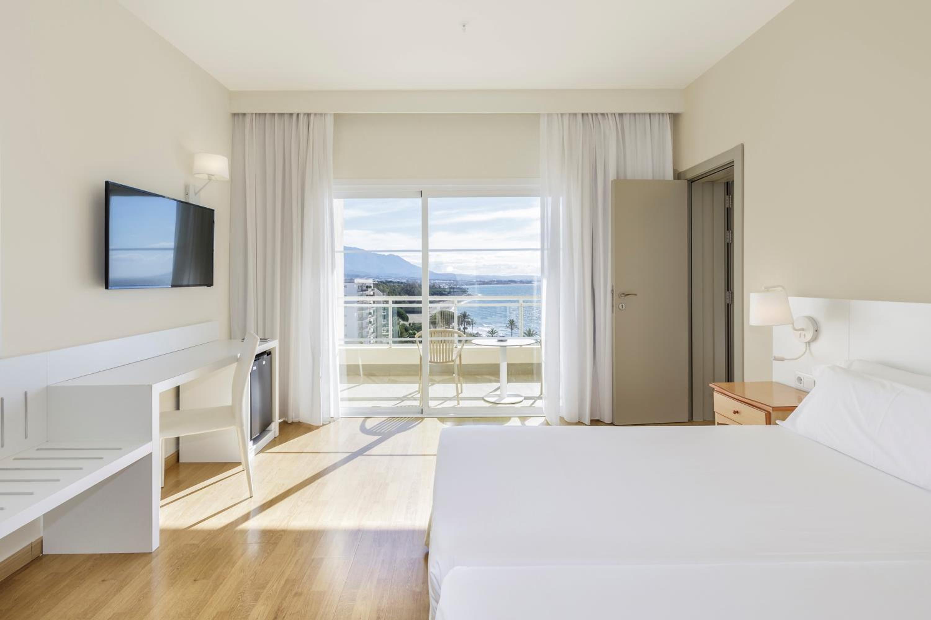 Sol, Connecting, 4 Beds, Sea View