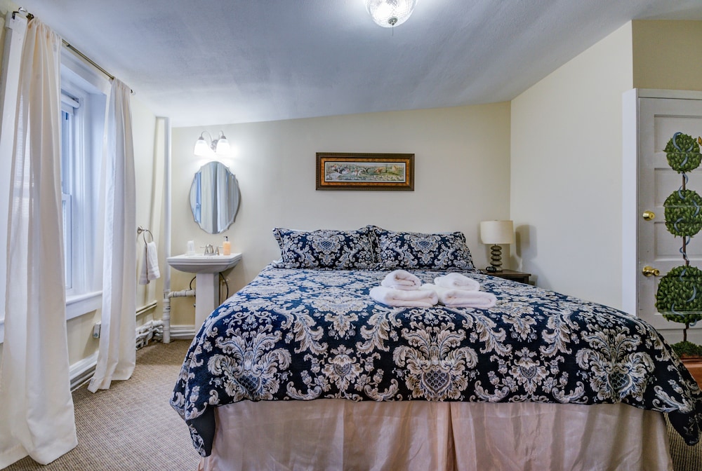 The Lillagaard Bed and Breakfast 11/34