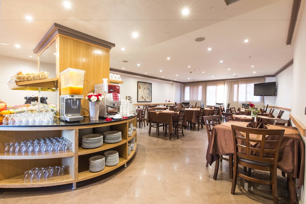 Hotel Almas 44/50