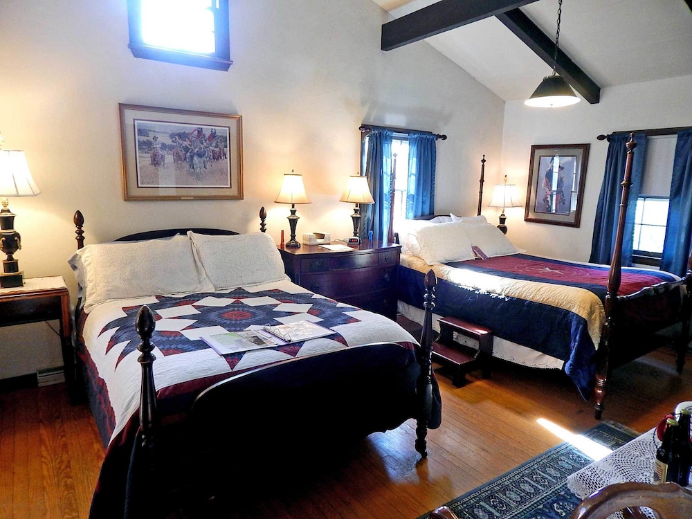 Battlefield Bed &amp; Breakfast Inn 23/76