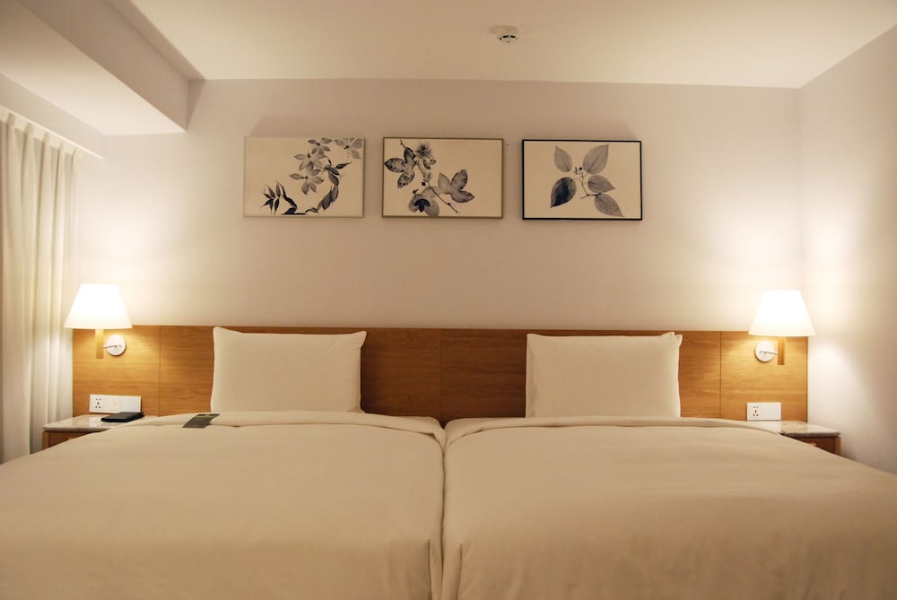STANDARD, TWIN BEDS