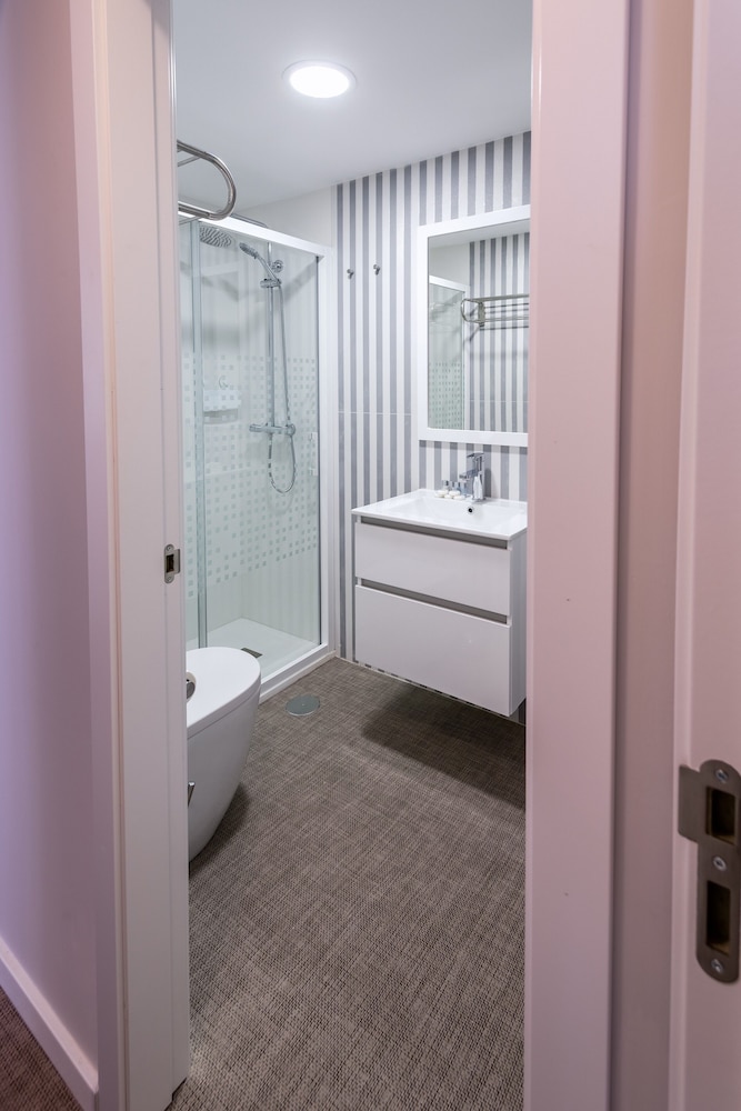 Hostal Gran Via 40/40