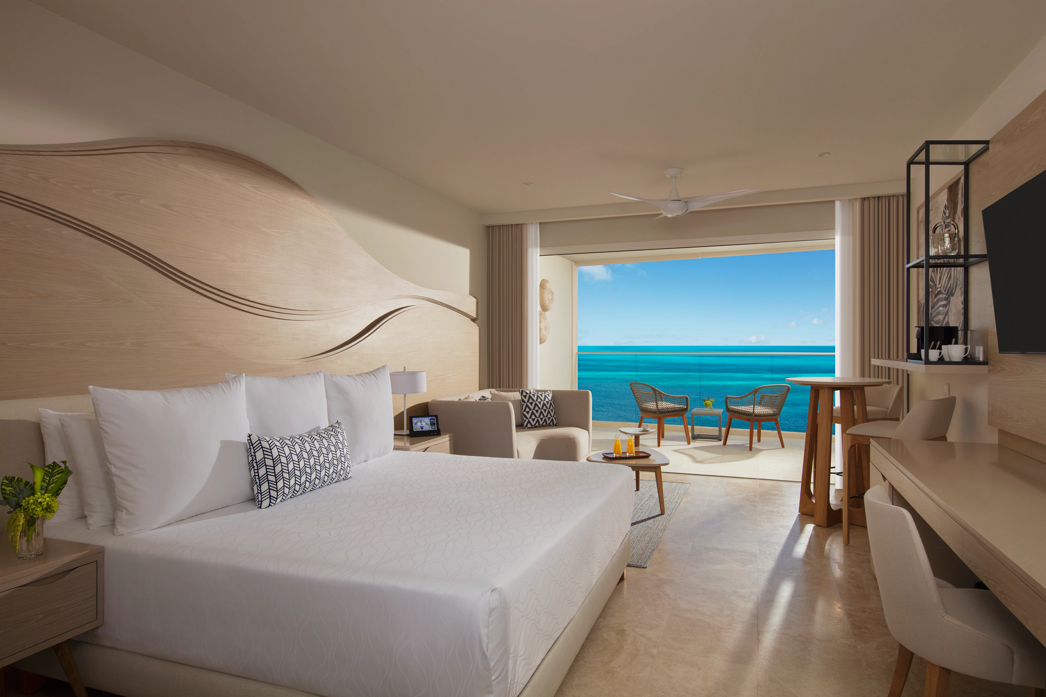 Junior Suite, 2 Double Beds, Ocean Front