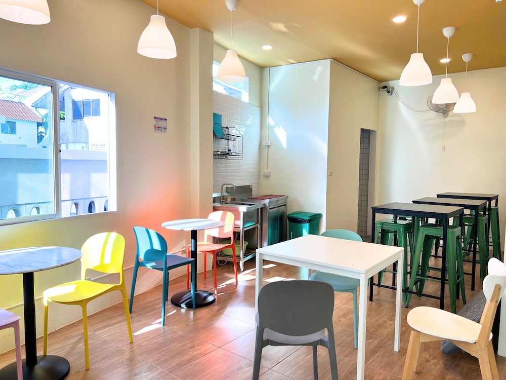 Sleepy Station - Hostel 45/57