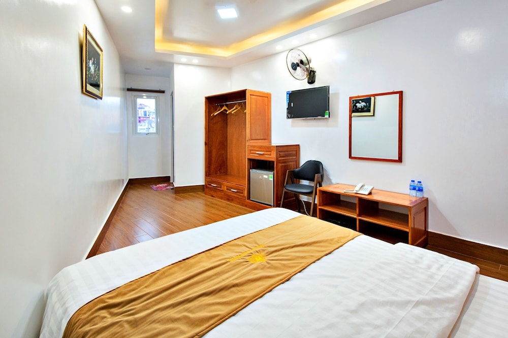 HANZ Pho Hoa Hotel 11/23