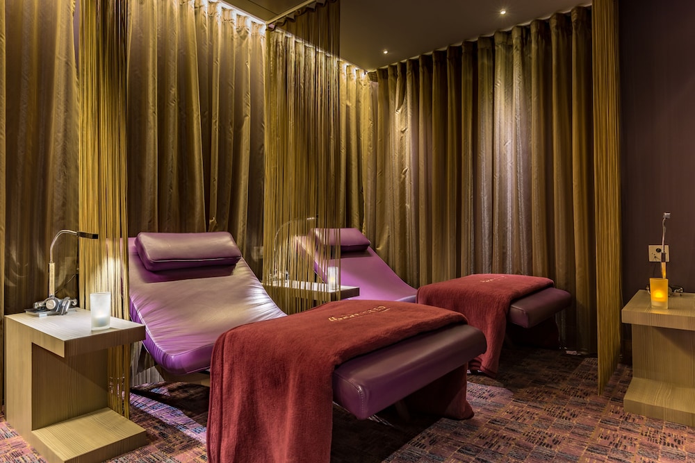 L Horizon Beach Hotel And Spa 33/63