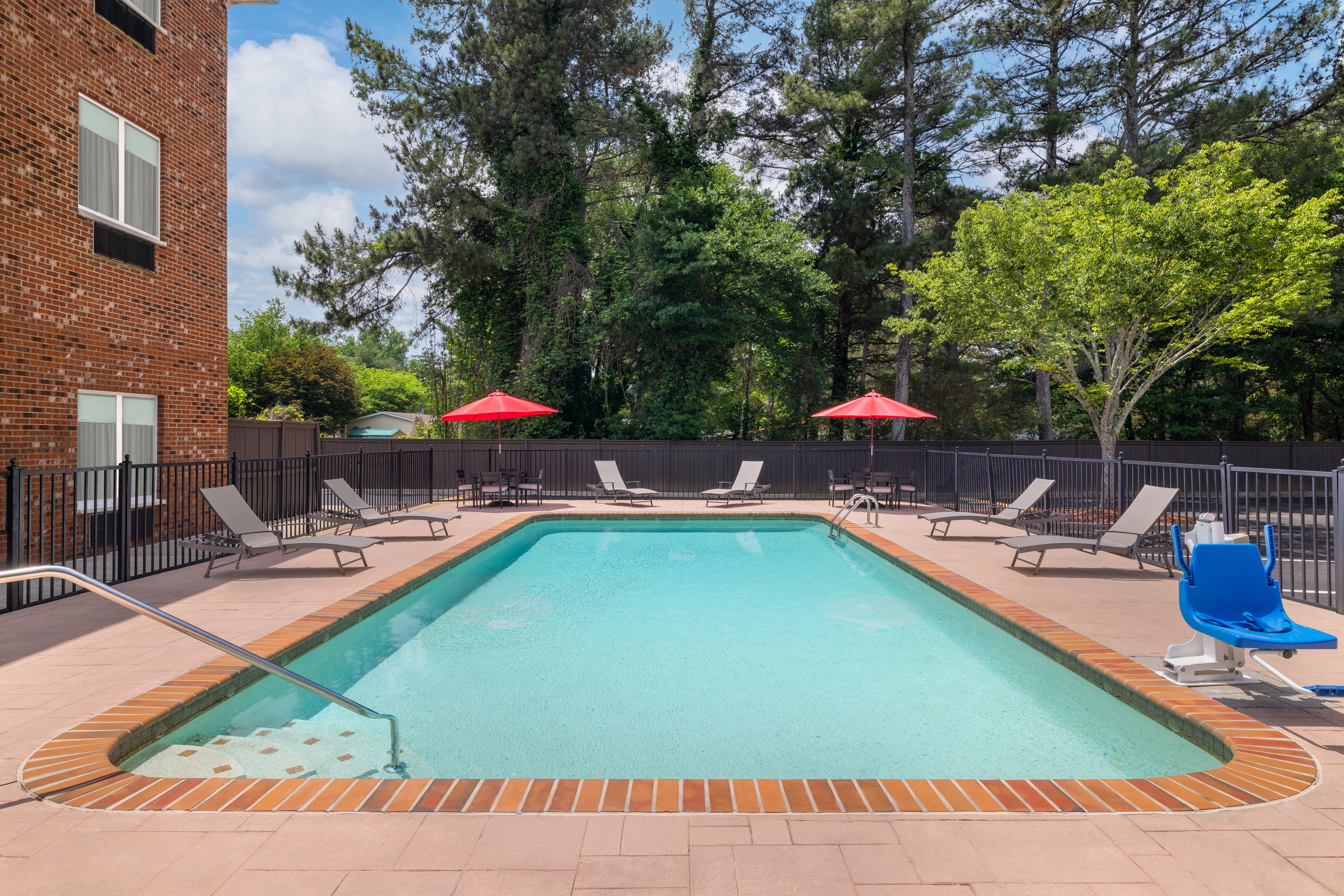 Holiday Inn Express Suites Buford Ne Lake Lanier Area 70/75