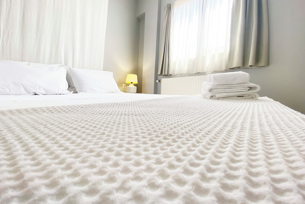 Live In Athens Short Stay Apartments 18/50