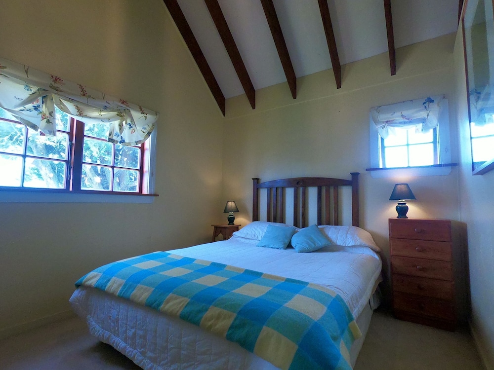 GUNYAH COUNTRY ESTATE 7/50
