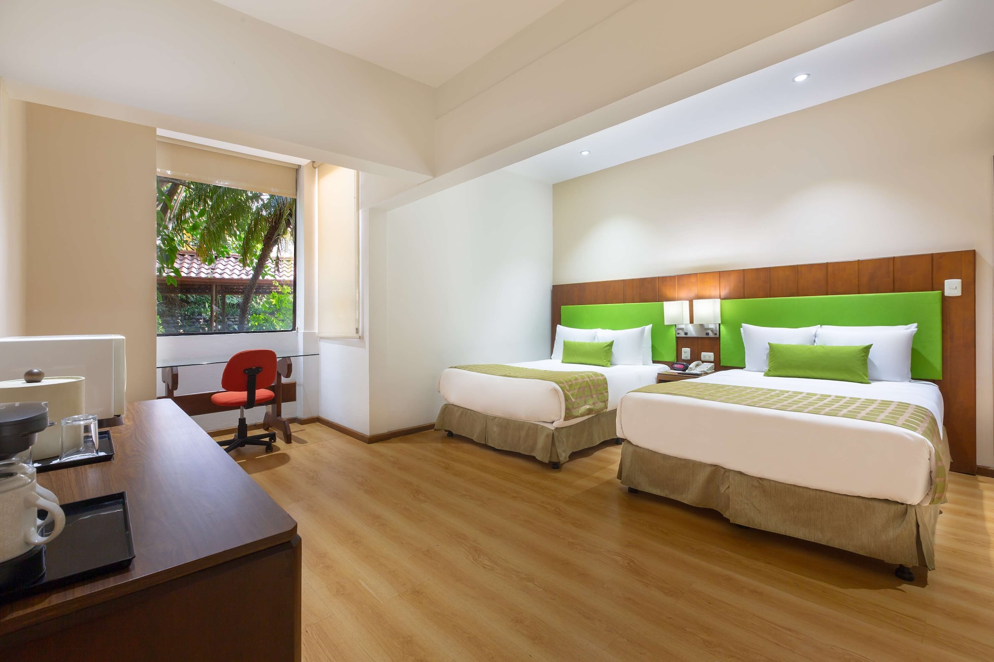 ROOM, 2 DOUBLE BEDS