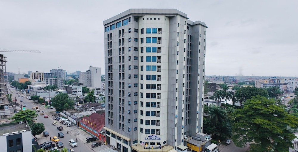 Hotel La Falaise Bonapriso 2/46