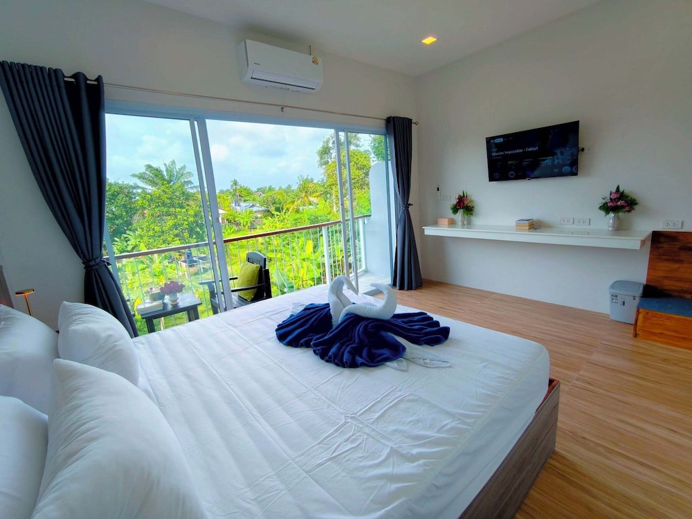 The Florist Resort 30/67