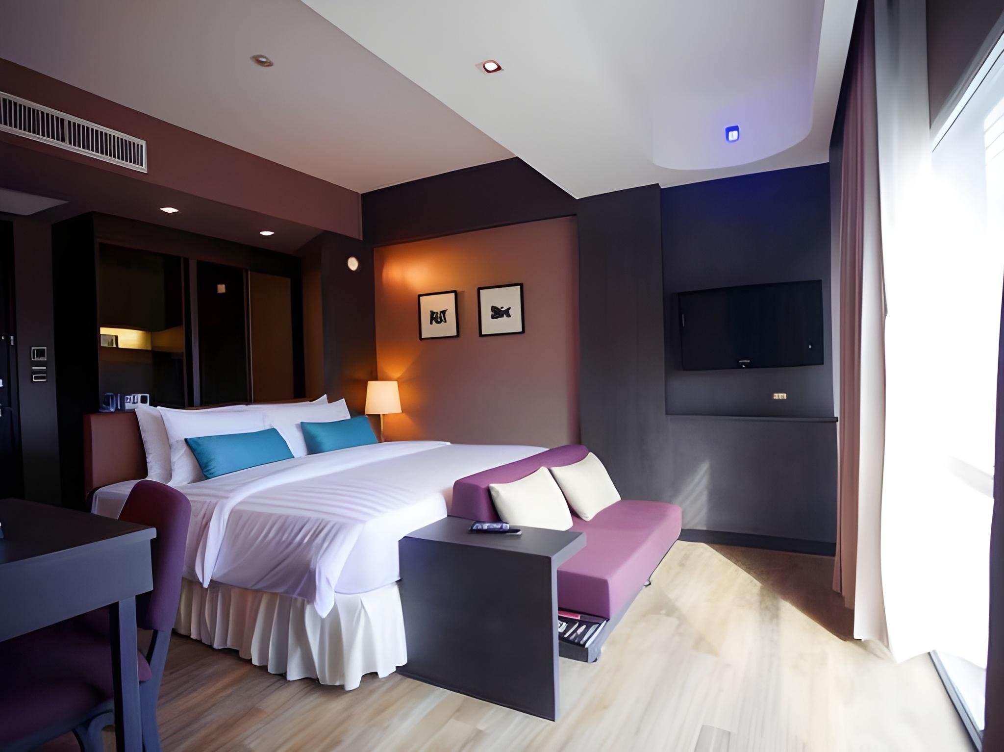 DELUXE COURTYARD ROOM
