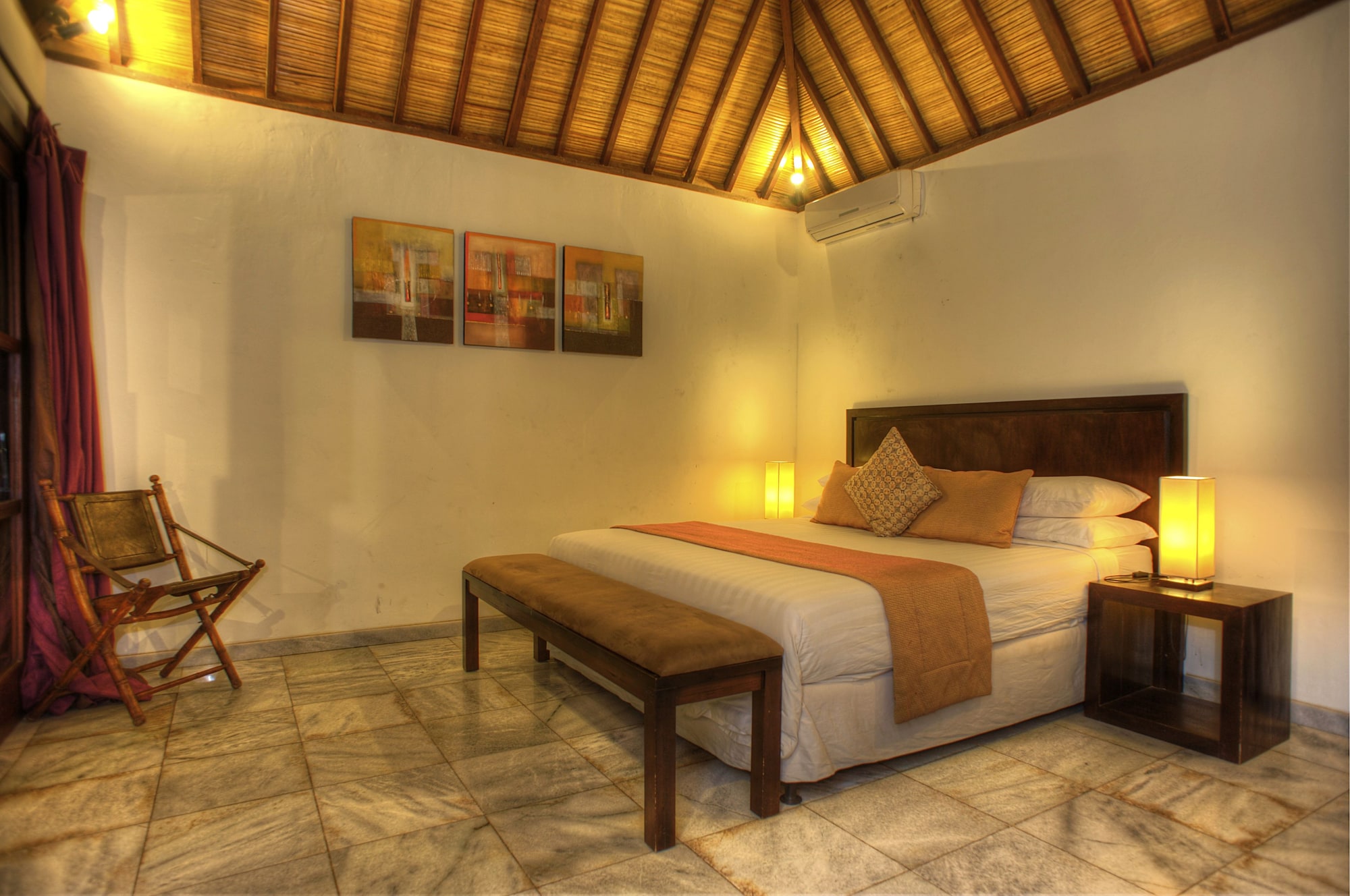 villa, private pool