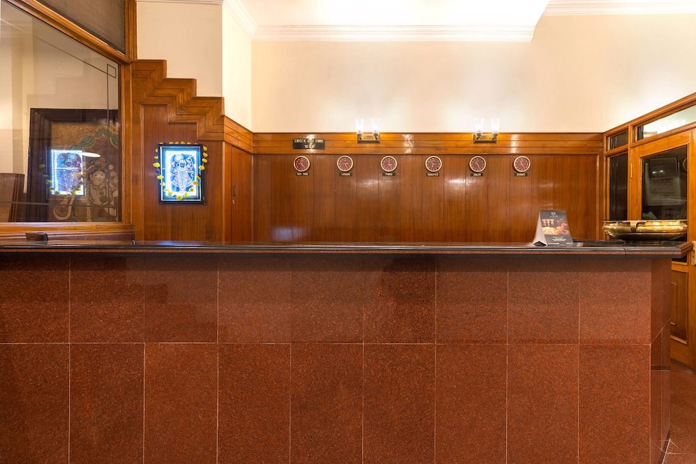 Hotel Sarovar 8/50