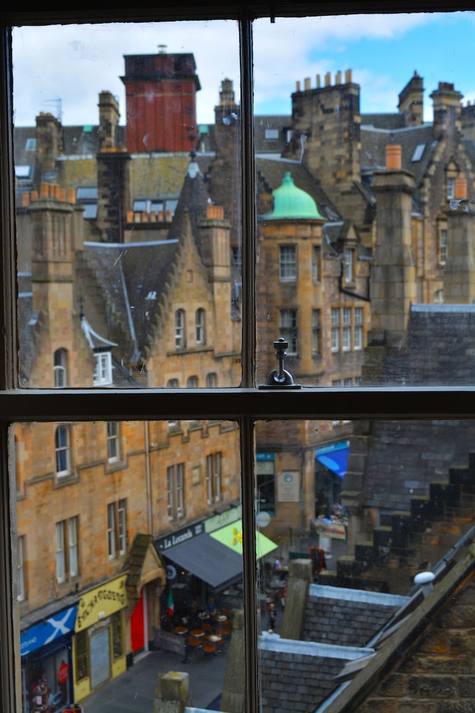 The Inn Place 29/35