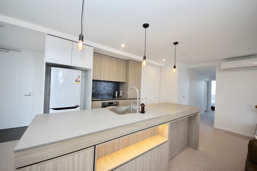 Qube Broadbeach 11/50