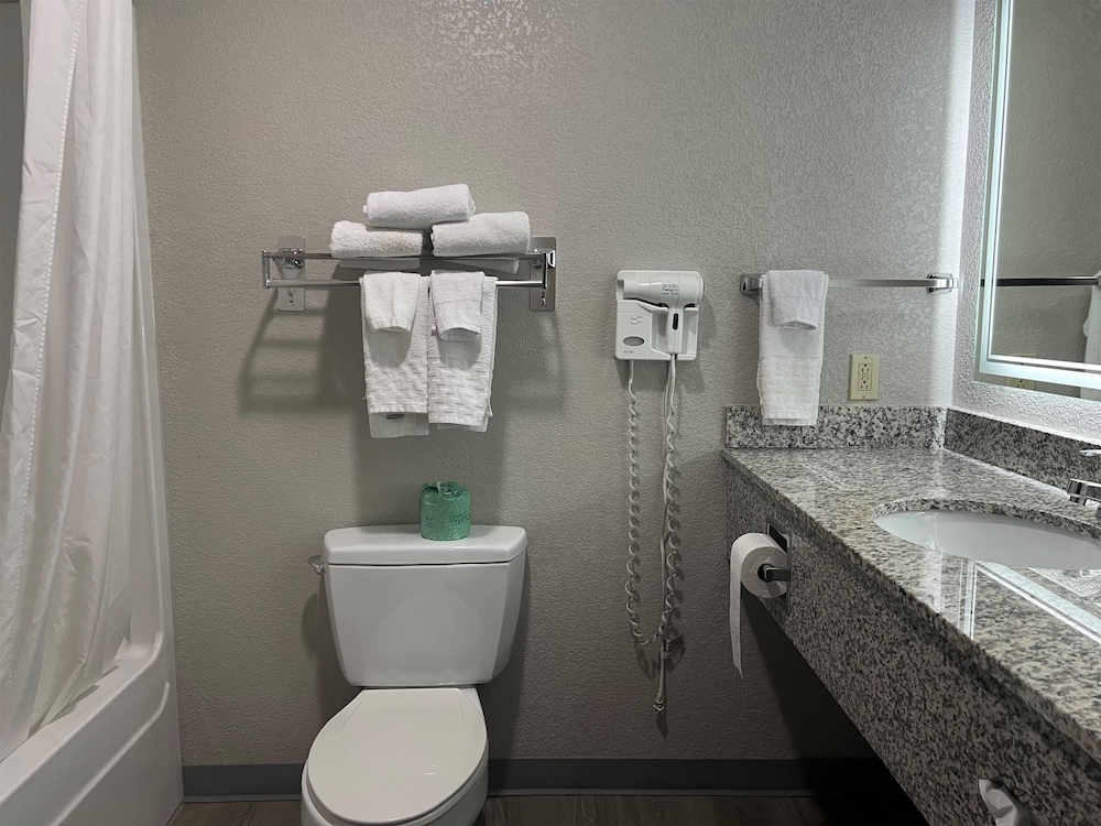 Days Inn by Wyndham Coffeyville 63/63