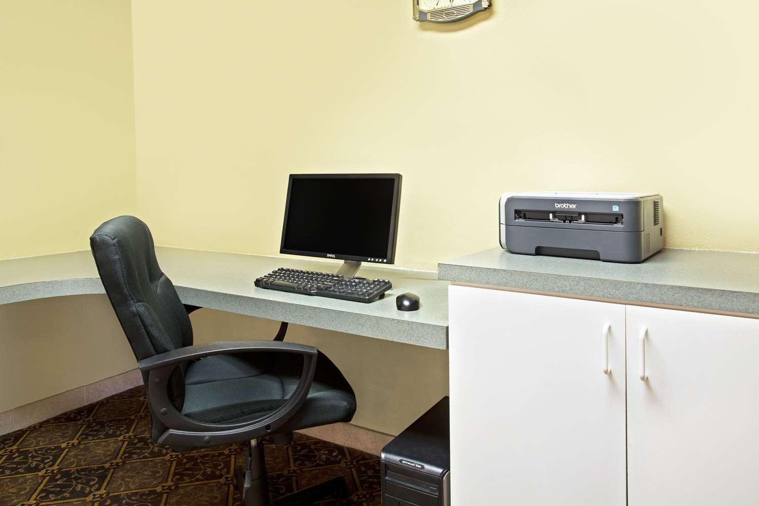 Days Inn By Wyndham Orlando Airport Florida Mall 18/22