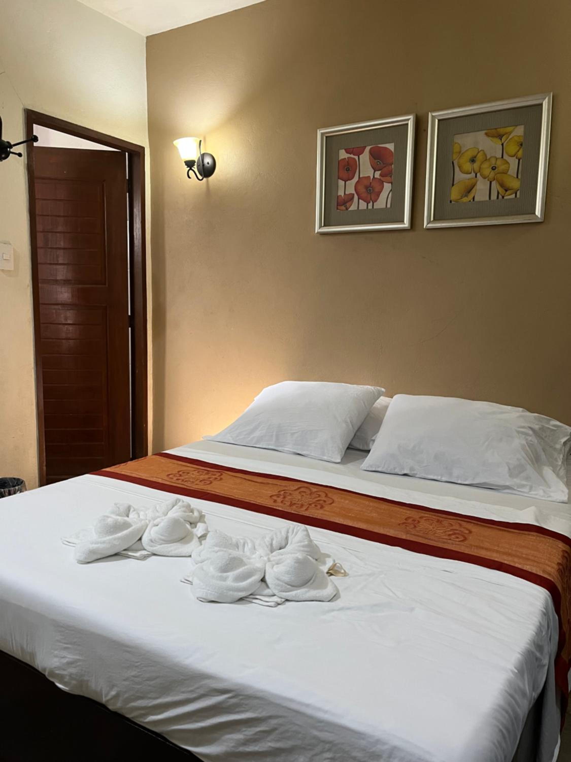 Deluxe, Double Bed