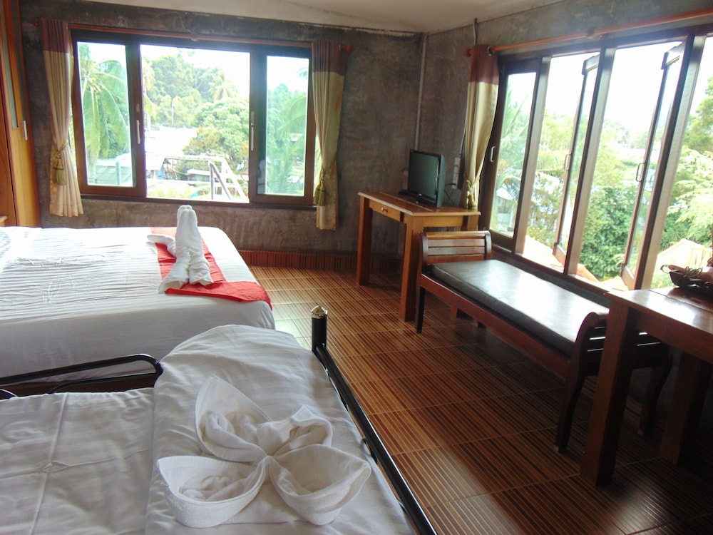 Araya Boutique Hotel 36/69