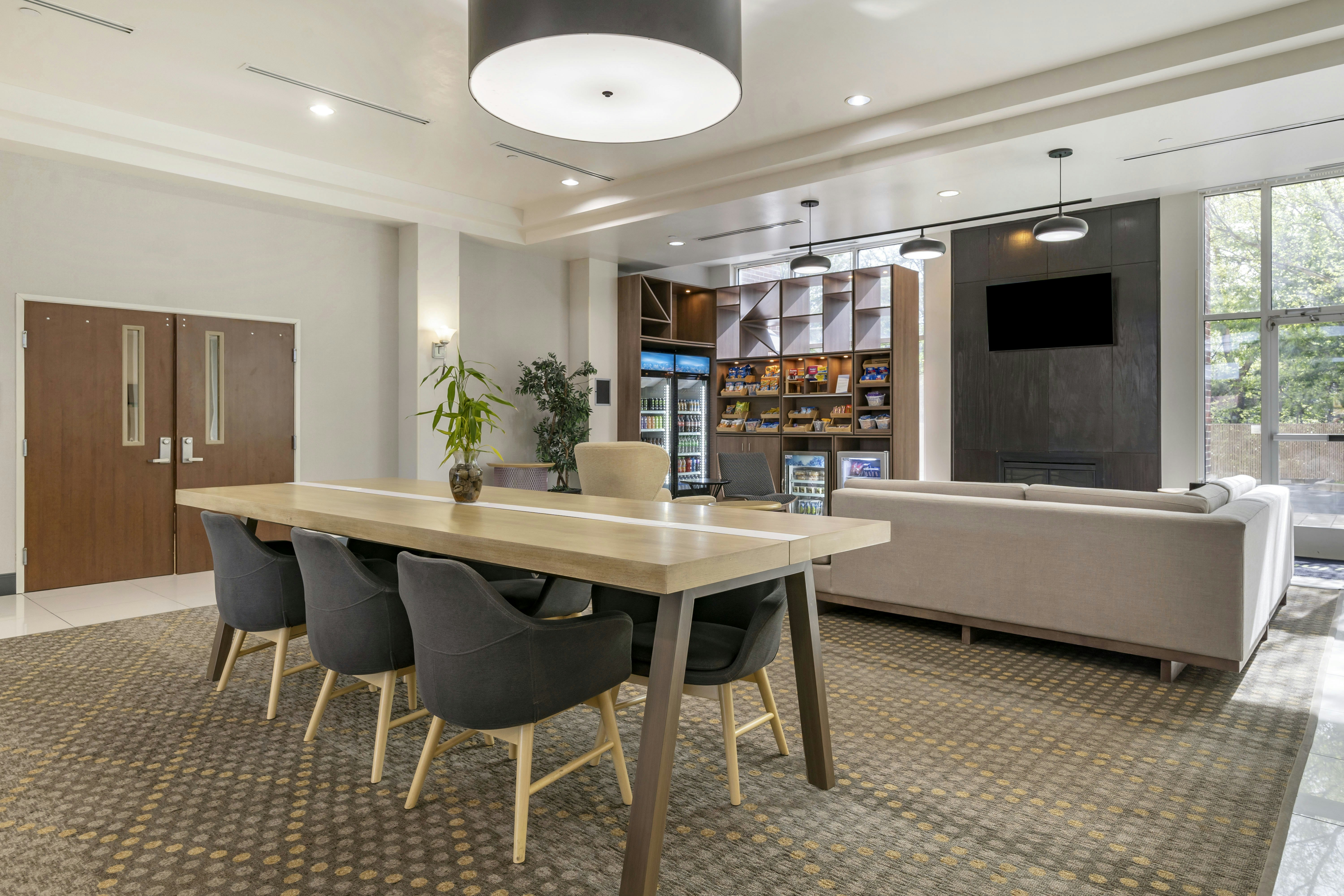 Holiday Inn Louisville Airport South 47/62
