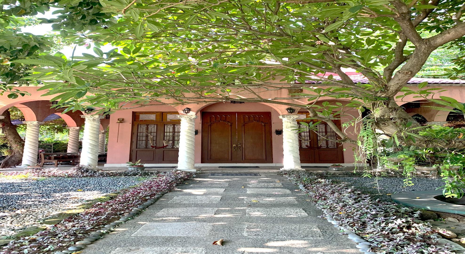 The Henry Suites MiraNila QC 37/41