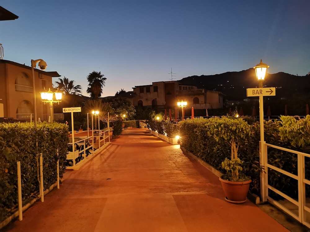 Residence Villa Giardini 5/66