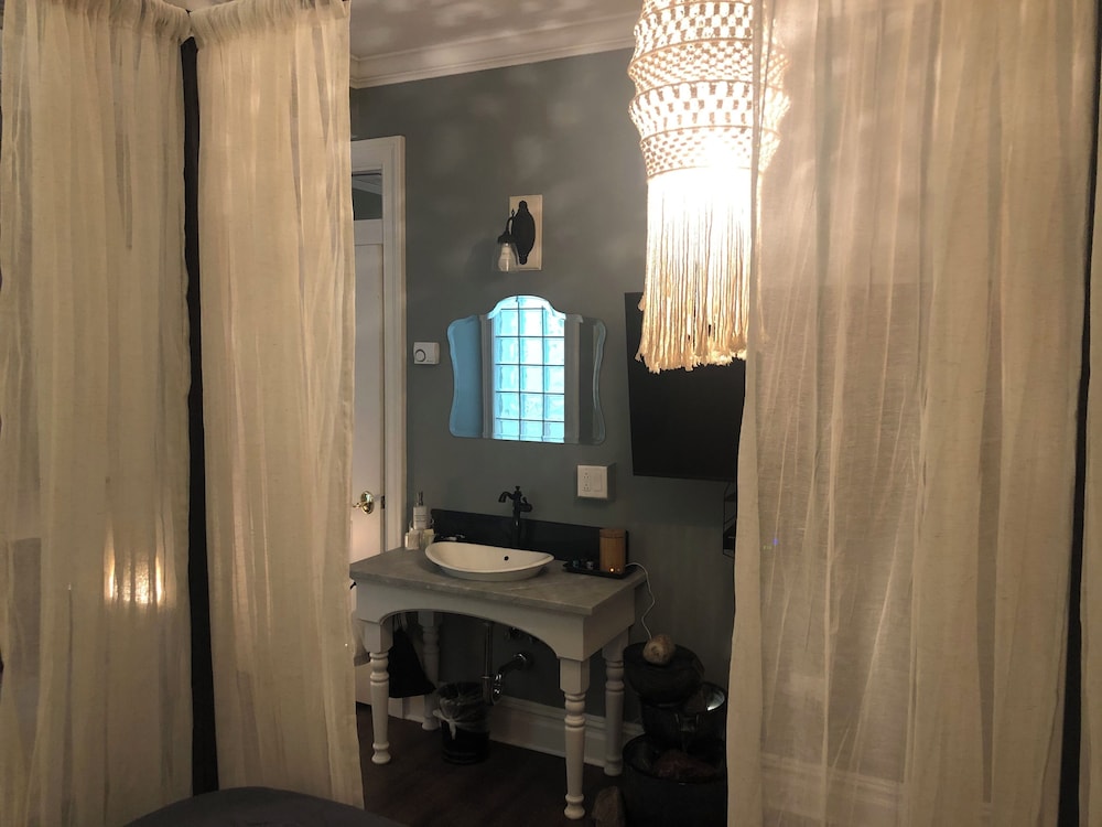 The Dutchess Inn and Spa at Beacon 41/50