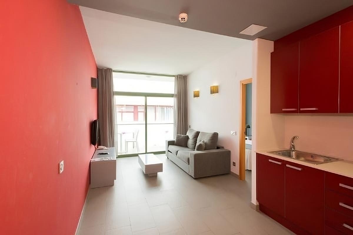 APOLO SUITES RENTALMAR 7/24