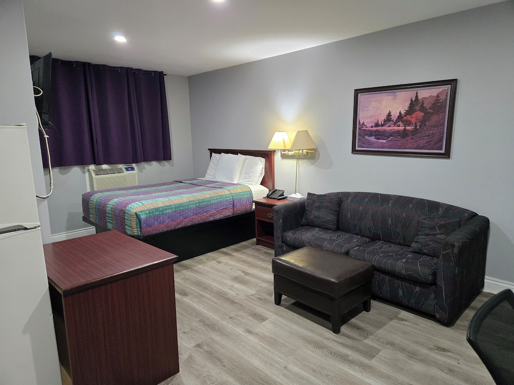 Knights Inn Cobourg 20/47