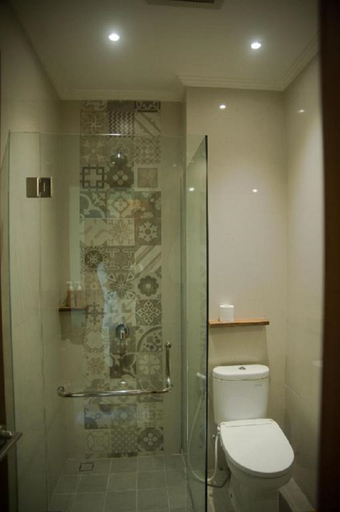 Akatara Hotel 10/11