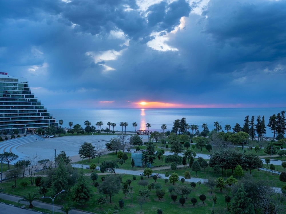 ibis Styles Batumi 53/57