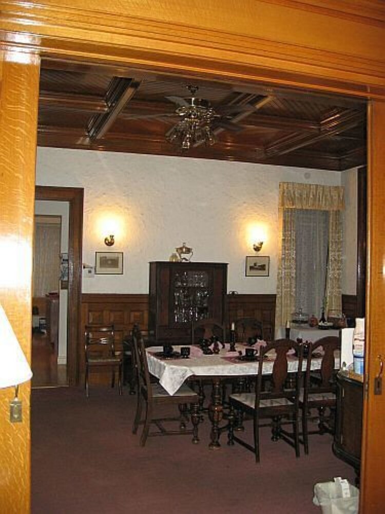 Olde Judge Mansion 28/31