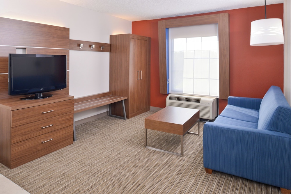 Holiday Inn Express Towson Baltimore North 39/63