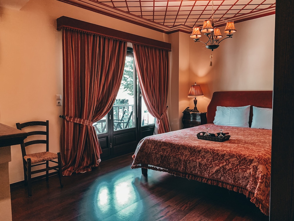 Elena Guesthouse 8/50