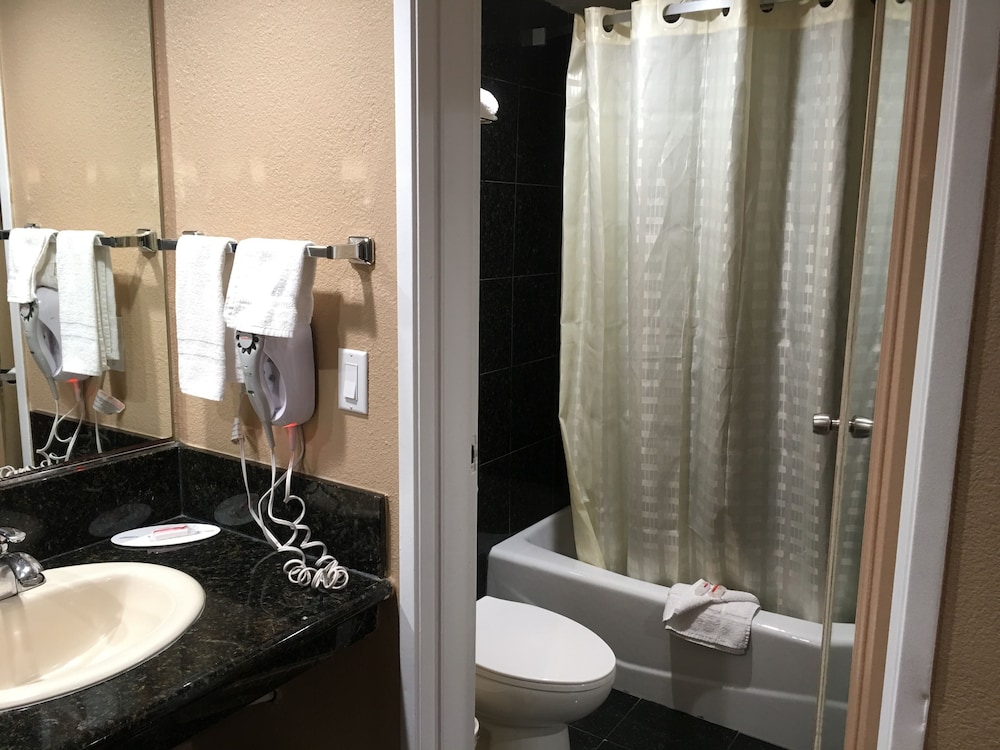 Express Inn & Suites Ontario 20/30