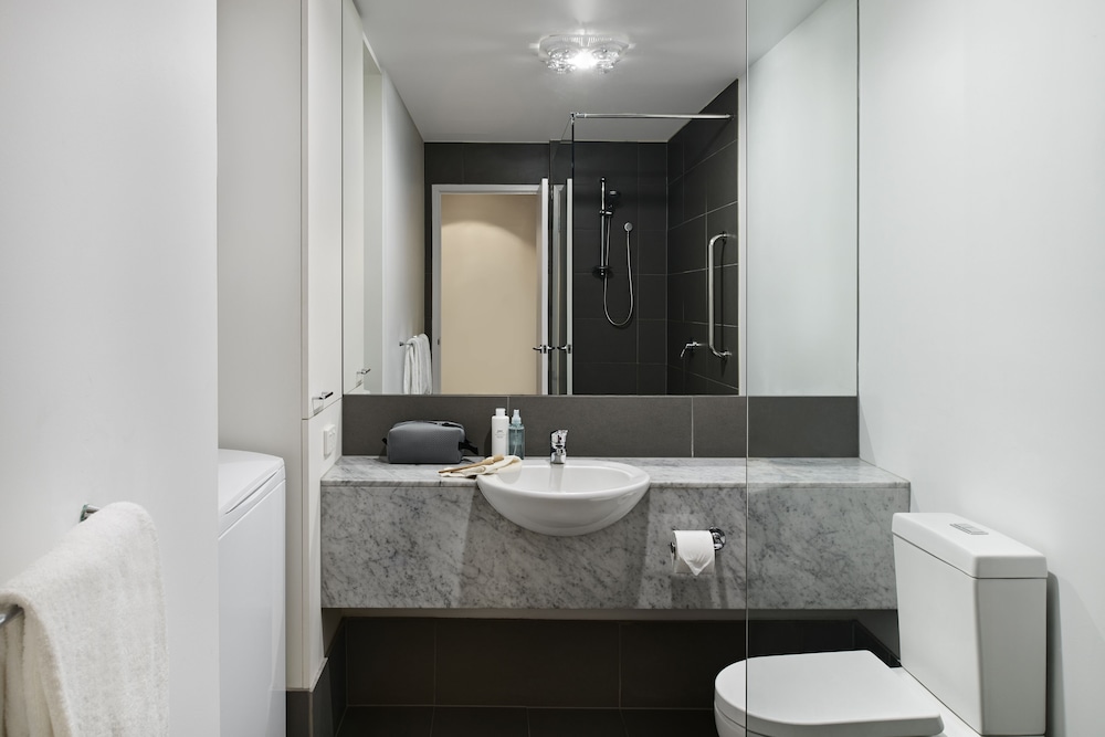 Punthill Apartment Hotel - Manhattan Melbourne 24/62