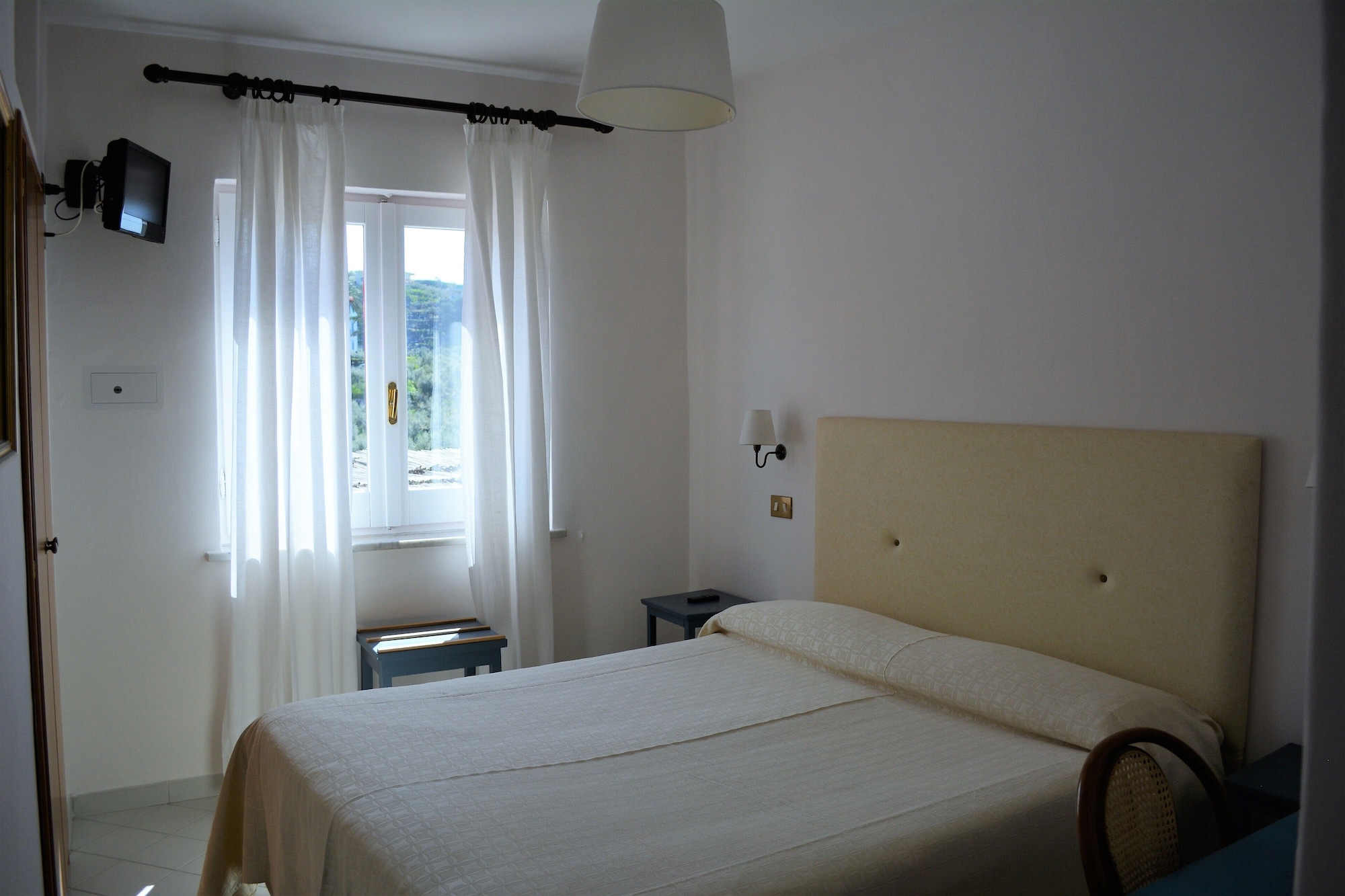 STANDARD, DOUBLE BED