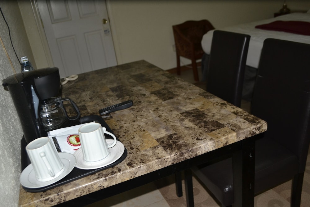 Executive Airport Hotel 35/50