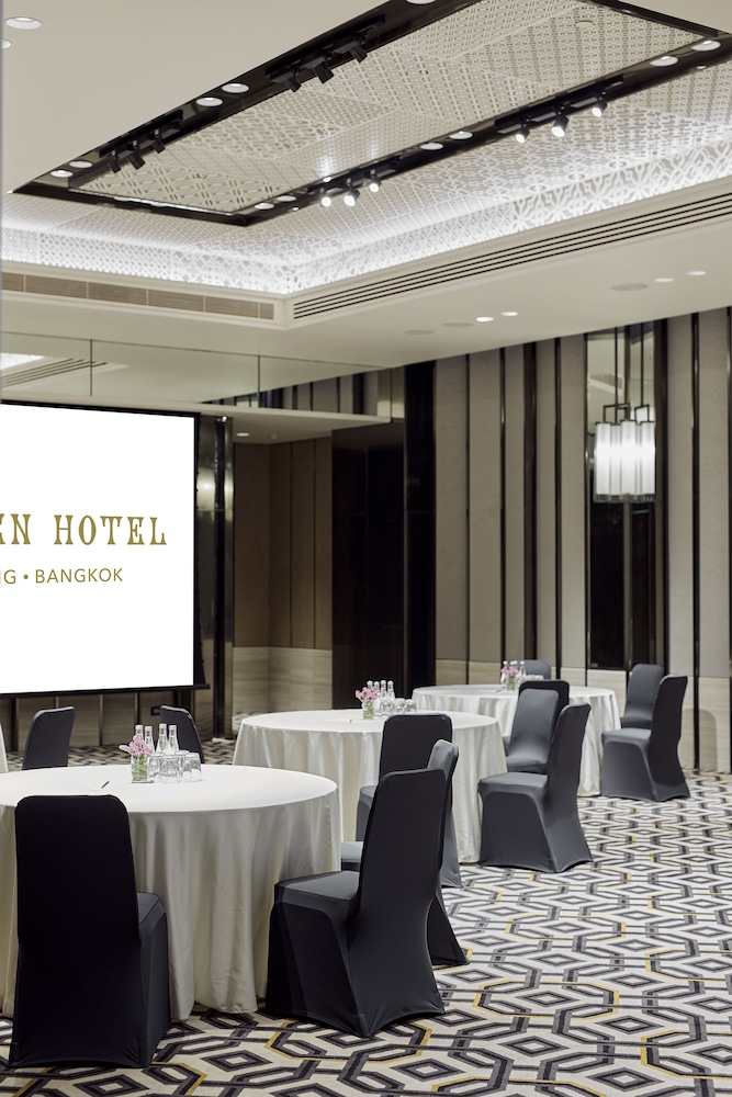 Montien Hotel Surawong Bangkok 38/48