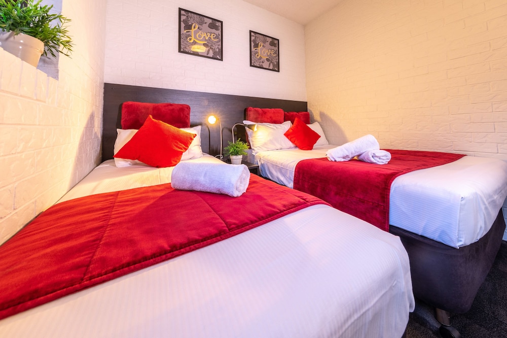 Ascot Budget Inn 20/77