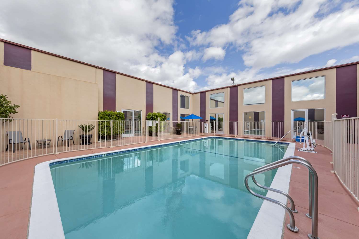 Best Western Canoga Park Motor Inn 26/44