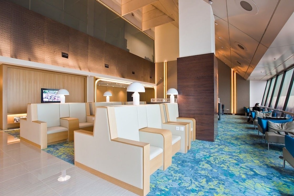 Ambassador Transit Lounge Singapore T2 4/27