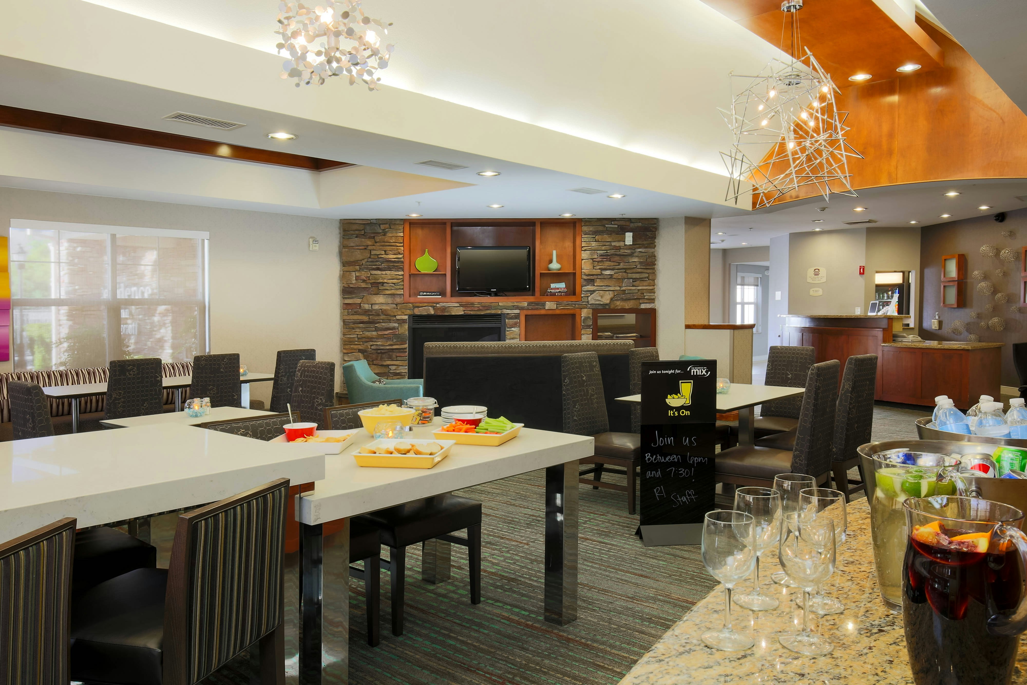 Residence Inn by Marriott Chico 7/11
